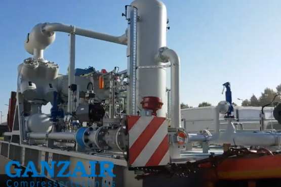 Nyomásfokozó kompresszor egység turbina fűtőgáz nyomás ellátására.